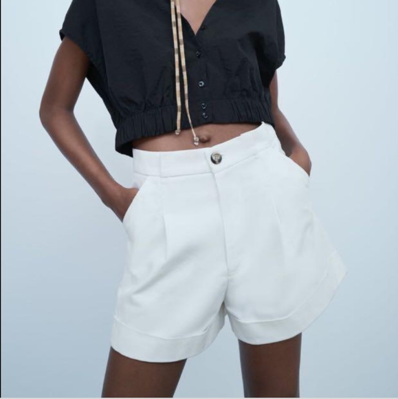Zara Pants - ✨HP✨NWT-Zara darted Shorts